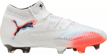 Best Soccer Cleats for Women (2025): Top Picks for Comfort, Control & Performance 2