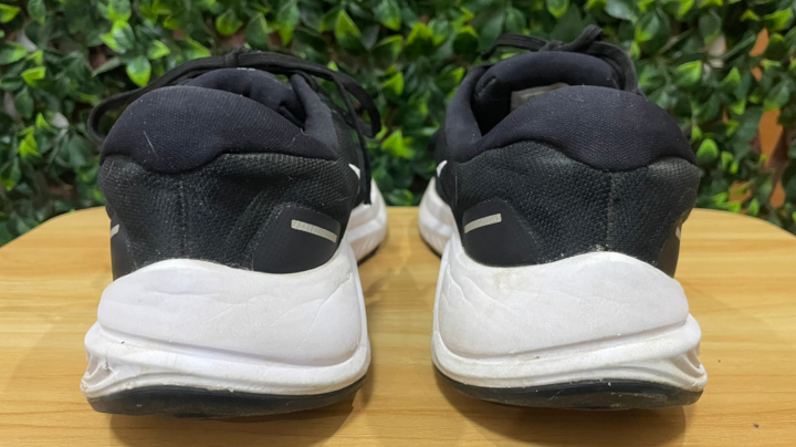 Nike Air Zoom Structure 24: The Shoe with Durable Stability 2