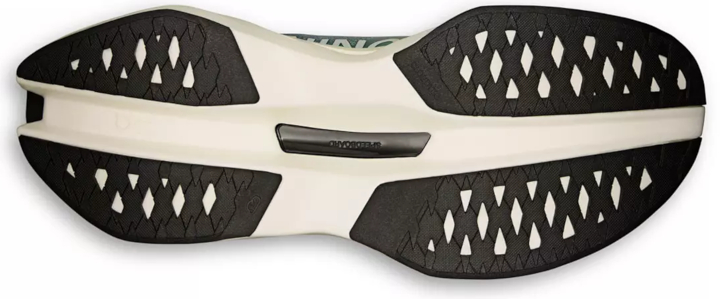 On Cloudboom Max Review (2025): Versatile Super Shoe for Training and Racing 1