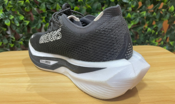 Brooks Hyperion 3 Review (2025): Lightweight Speed Trainer for Daily Miles 5