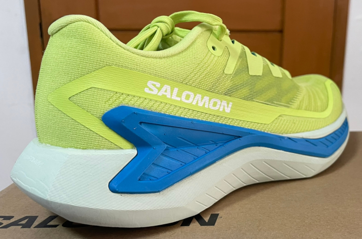 Salomon DRX Bliss 2 Review (2025): Smooth Stability and Cushioned Comfort for Everyday Runs 1