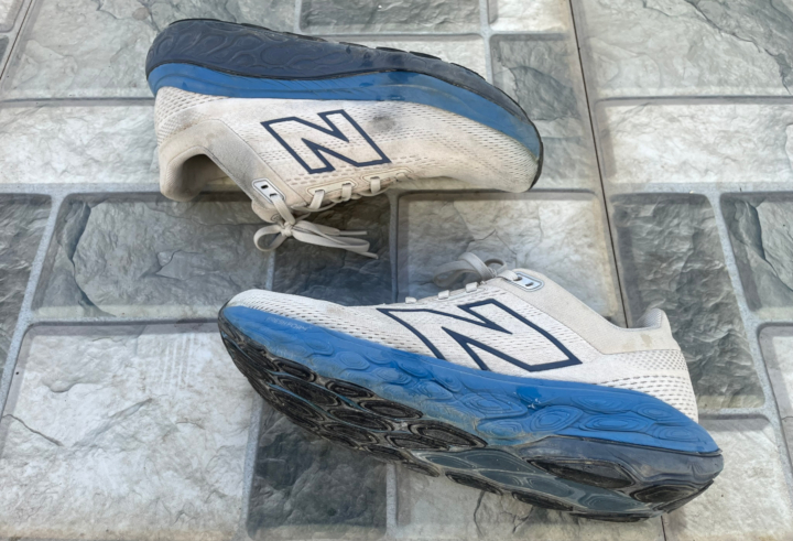 new balance fresh foam x 860v14 vs saucony hurricane 24