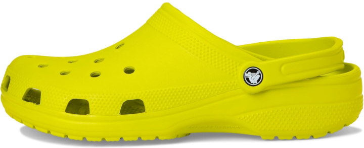 oofos sandals vs crocs
