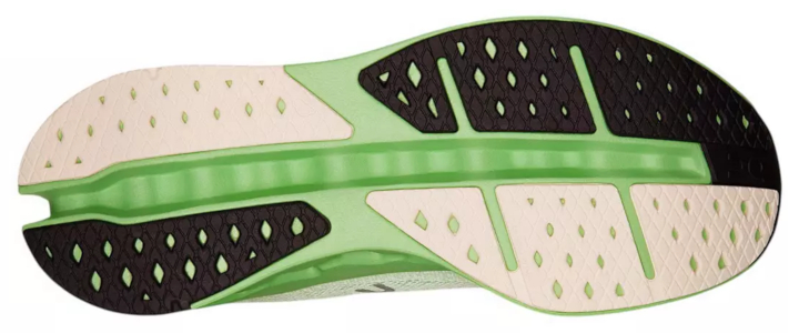 On Cloudsurfer Max Review (2025): Softer Cushioning, Smoother Transitions, and Long-Run Comfort 3