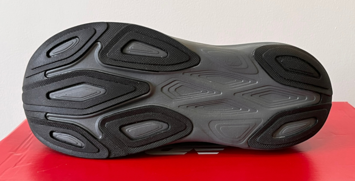 New Balance Fresh Foam X More v6 Review: Softer Cushion, Wider Base, and the Smoothest More Yet 3