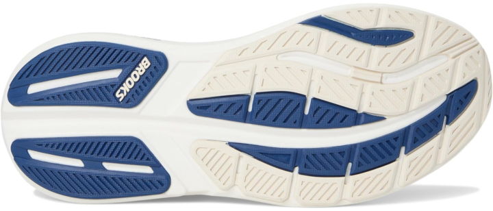 Brooks Ghost Max 3 Review: Softer Cushioning, Smoother Rocker, and All-Day Comfort for Every Step 3