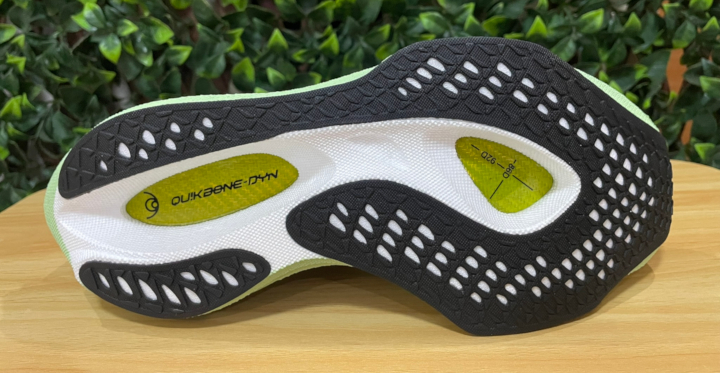 361 Flame 4.5 Review: A Stable, Aggressive Carbon Racer That Comes Alive at Fast Paces 3