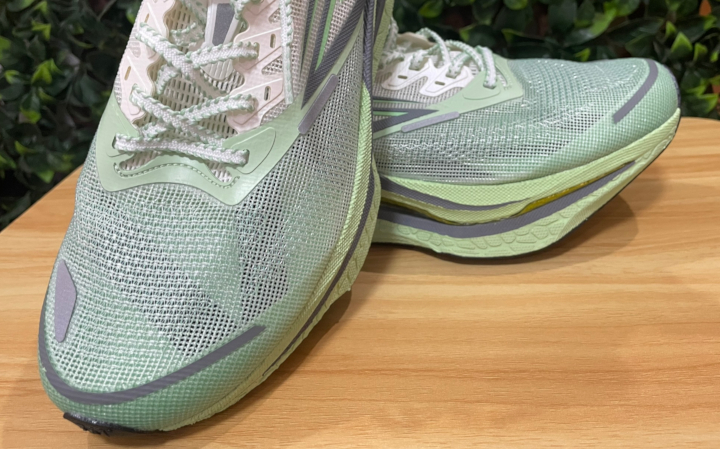 361 Flame 4.5 Review: A Stable, Aggressive Carbon Racer That Comes Alive at Fast Paces 2